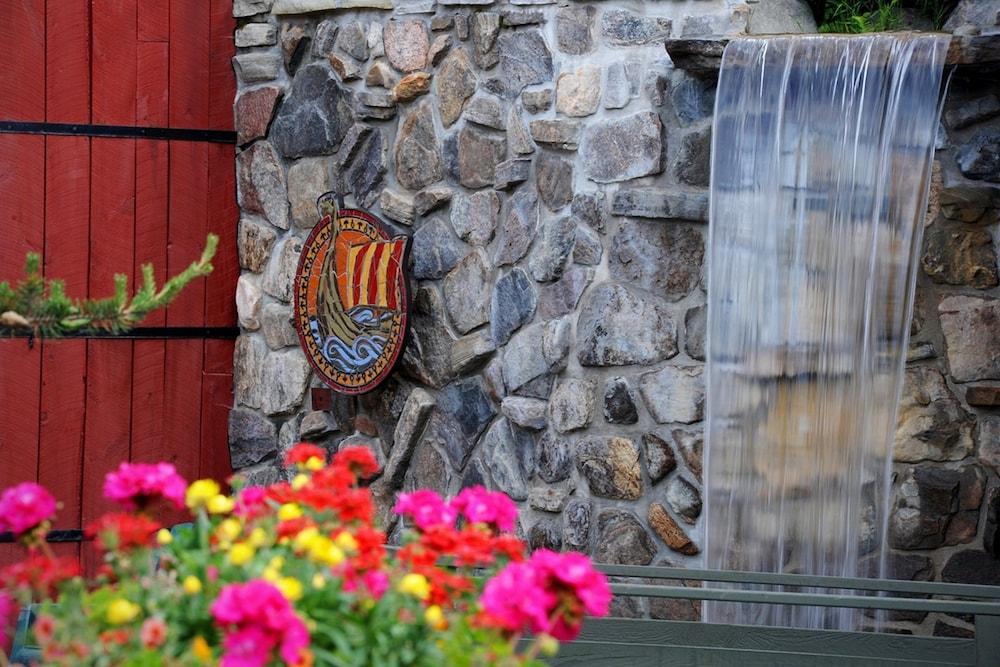 Hotel Vacances Tremblant Mont-Tremblant Esterno foto