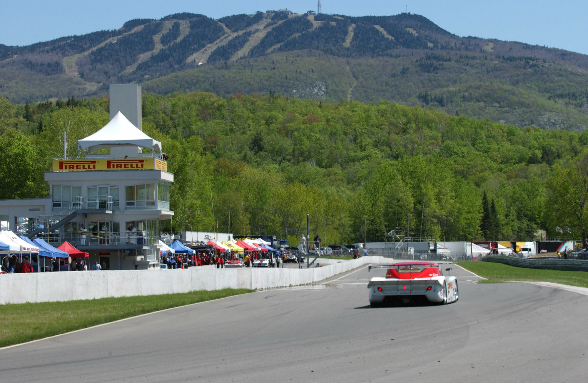 Hotel Vacances Tremblant Mont-Tremblant Esterno foto