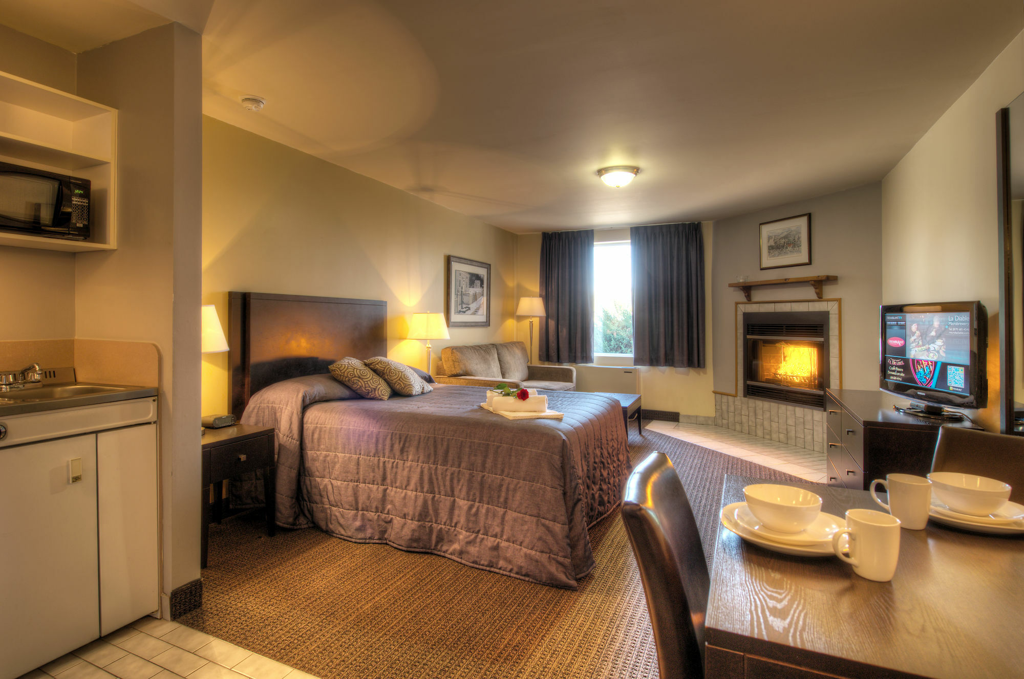 Hotel Vacances Tremblant Mont-Tremblant Esterno foto